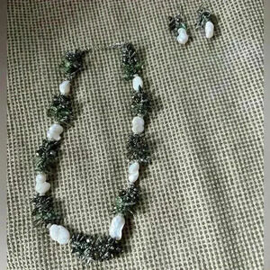 Freshwater Cultured Pearl Green Beaded Necklace and Earring Set